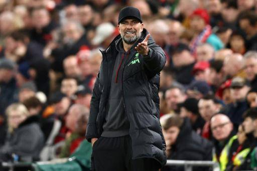El entrenador alemán del Liverpool Jurgen Klopp reacciona durante el partido de ida de cuartos de final de Europa League contra el Atalanta (derrota 3-0), el 11 de abril de 2024 en Liverpool