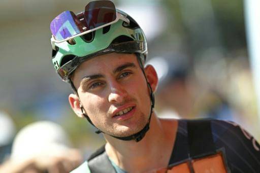 El ciclista francés Paul Seixas antes de la salida de la 3ª etapa del Tour de Francia, el 6 de julio de 2026 en Granollers, España