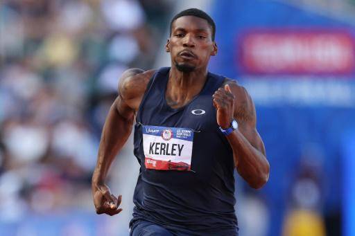 Fred Kerley compite en la semifinal masculina de 100 metros planos en el tercer día de las Pruebas Olímpicas por Equipos de Estados Unidos, en el Hayward Field de Eugene, Oregon, el 23 de junio de 2024