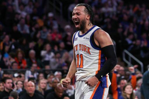 New York's Jalen Brunson reacts during the first quarter of the Knicks' NBA victory over the San Antonio Spurs