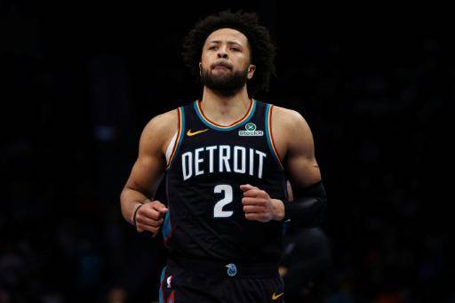 El jugador de los Detroit Pistons Cade Cunningham, en un partido de la NBA contra los Hornets, en Charlotte (Carolina del Norte, EEUU), el 10 de abril de 2026