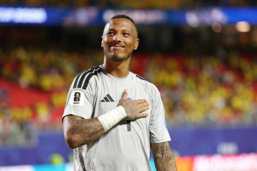 Eloy Room agradece el apoyo de los aficionados de Curazao tras el empate ante Ecuador el 20 de junio de 2026