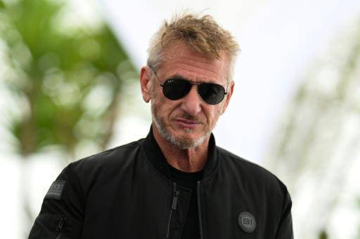 Su activismo ha llevado a Sean Penn a países como Venezuela, en donde forjó una amistad con Hugo Chávez, el entonces líder de la revolución y enemigo acérrimo de Washington, así como Ucrania, Argentina, Pakistán, Irán e Irak