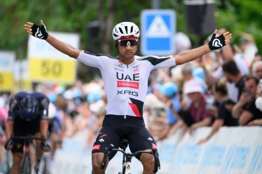 Jhonatan Narváez celebra su victoria en la tercera etapa del Tour de Suiza. En Bad Ragaz (Suiza), el 19 de junio de 2026