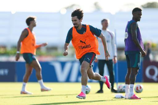 Lamine-Nuno Mendes, Rodri-Vitinha y Ronaldo-Laporte: los duelos del España-Portugal