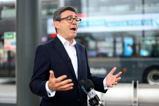El primer ministro británico anuncia medidas en favor de las personas sin hogar