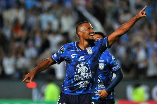 Botafogo y Pachuca chocan por un puesto en semis de la renacida Intercontinental