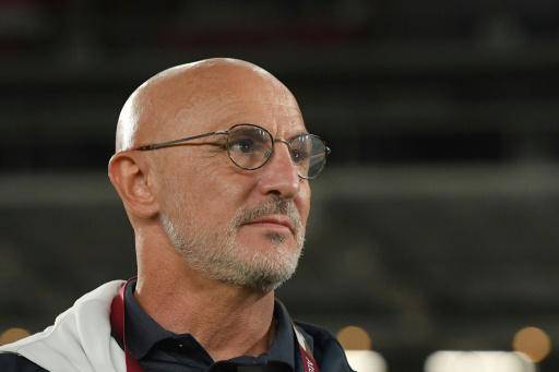 Luis Enrique deja de ser seleccionador español y De la Fuente le sustituye