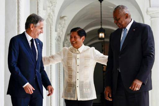 Blinken y Austin discuten de seguridad con Filipinas frente a la beligencia de China