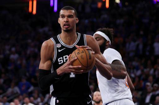 No puedo explicarlo, dice Wembanyama tras la debacle de Spurs en Nueva York
