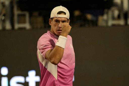 Báez se mete en 'semis' de Bucarest tras derrotar a Comesaña