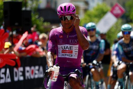 El ecuatoriano Jhonatan Narváez, ganador de tres etapas, se retira del Giro