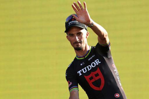 El excampeón mundial de ciclismo Julian Alaphilippe anuncia su retirada