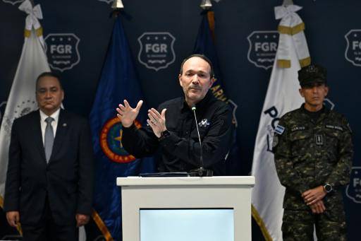 Bukele propone cadena perpetua en El Salvador para menores asesinos o violadores