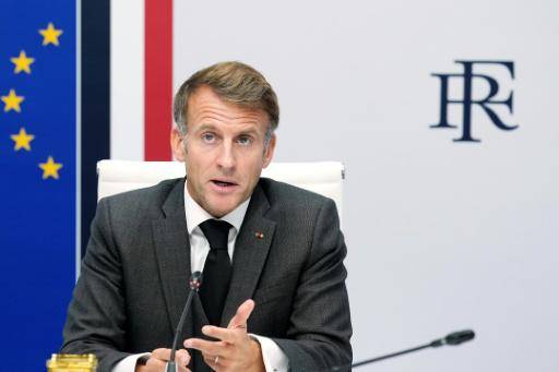 Macron denuncia una voluntad de la ultraizquierda de hacer caer la República