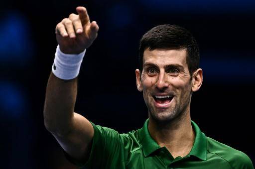 Djokovic derrota a Rublev y se clasifica a semifinales del Masters