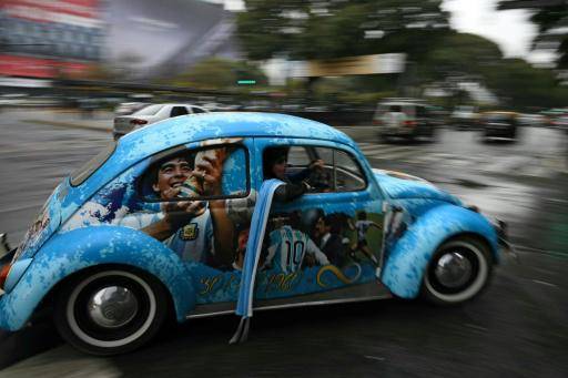 Maradona sufrió una muerte súbita y no se puede descartar covid-19, dice un testigo en el juicio