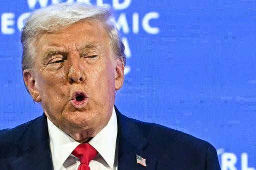 Trump elogia en Davos al gobierno de Venezuela y promete elevados ingresos petroleros