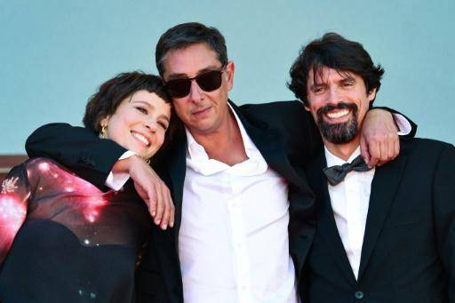 El brasileño Karim Ainouz sube la temperatura en Cannes con Motel Destino