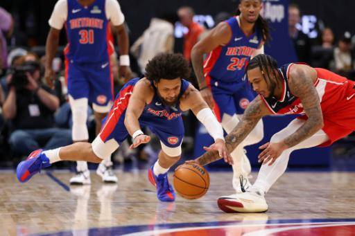 Doncic devuelve a Lakers al triunfo con LeBron en la sala de espera