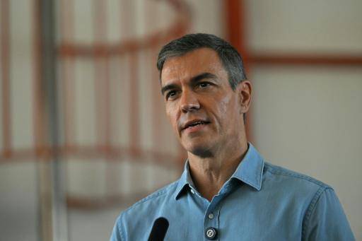 Pedro Sánchez llama a mejorar la prevención tras el mortífero incendio en el sur de España