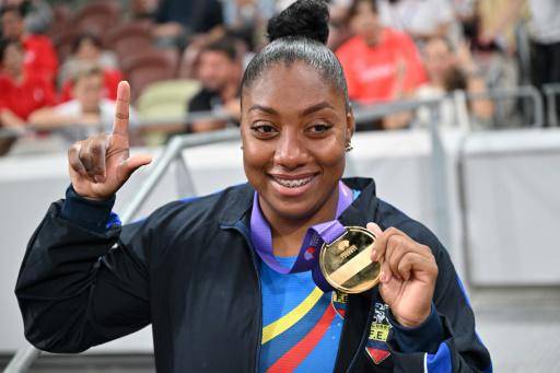 Juleisy Angulo da un inédito oro sorpresa a Ecuador en jabalina