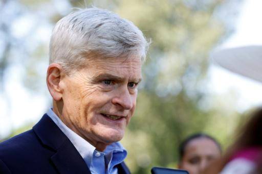 El senador republicano Bill Cassidy habla con la prensa el 2 de mayo de 2026 en Baton Rouge (Luisiana), al sur de EEUU