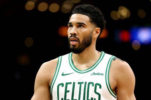 Jayson Tatum, de los Boston Celtics, durante la segunda mitad del partido contra los Oklahoma City Thunder en el TD Garden en Boston, Massachusetts, el 25 de marzo de 2026