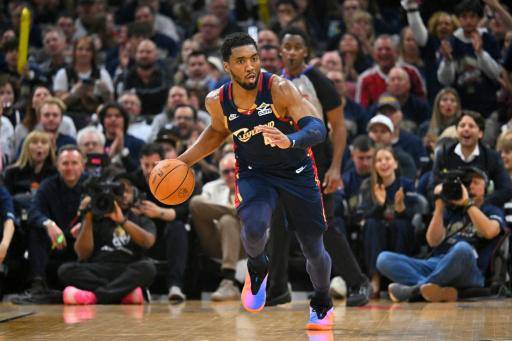 Mitchell renueva y Cleveland gana fuerza en la carrera por LeBron