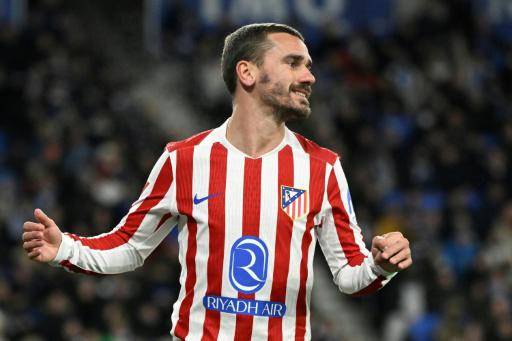 Astros del fútbol y enganchados al ajedrez, la fórmula del éxito del milenario juego