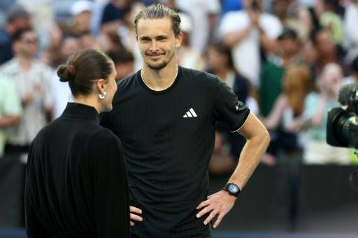 No quiero gafarlo, dice Zverev tras derrotar a Cerúndolo en Abierto de Australia