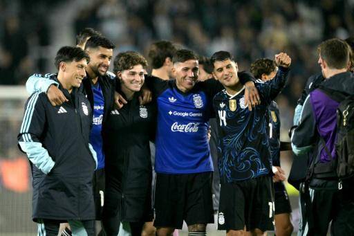 Argentina despide a Messi en un amistoso con aroma a cambio de era