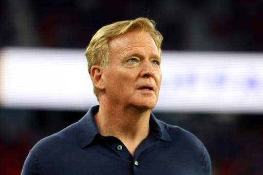 El comisionado de la NFL, Roger Goodell, antes del partido entre los Buffalo Bills y los Detroit Lions en el Highmark Stadium en Orchard Park, Nueva York, el 17 de septiembre de 2026