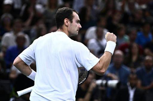 Debut y despedida de Alcaraz en París-Bercy