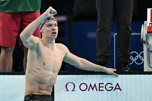 El francés Marchand inicia ascenso al estrellato de París con un oro de récord