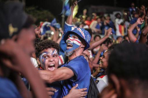 Los caboverdianos celebran la gesta de sus Tiburones Azules en el Mundial