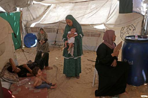 La varicela se propaga en los saturados campamentos de Gaza