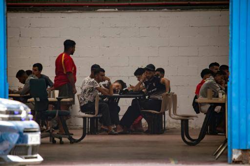 Detienen a dos personas por explotar a migrantes en el enclave español de Ceuta