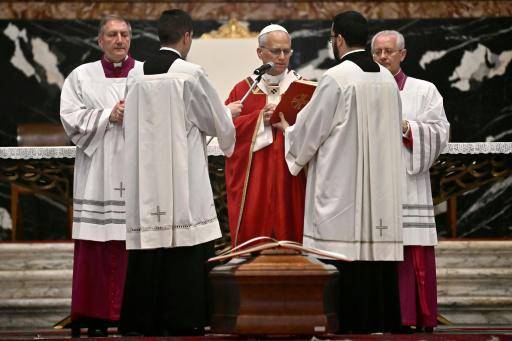 León XIV visitará Perú en noviembre, anuncia el presidente Balcázar tras una audiencia en El Vaticano
