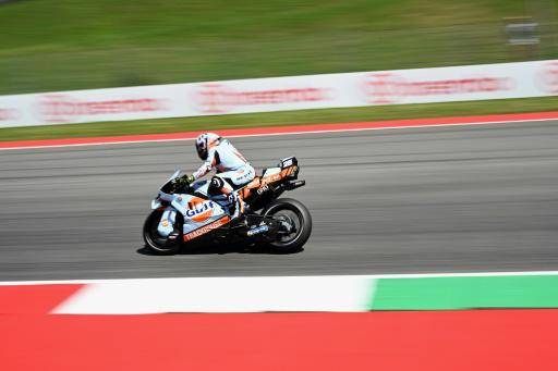 Raúl Fernández da la sorpresa y se lleva el esprint en Mugello