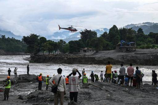 Nuevo rescate en Nepal reaviva las esperanzas 10 días después del alud