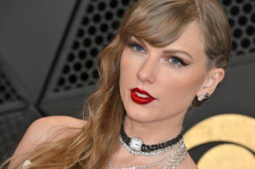 Taylor Swift lanza su nuevo disco The Tortured Poets Department