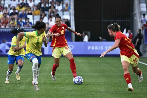 Jenni Hermoso prueba su valía desde el 'exilio'