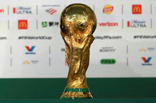 México inaugura su tercer Mundial con Sudáfrica, Shakira y megaprotestas