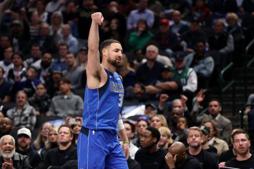 Wembanyama hurga en la herida de Bucks y Thompson asciende a cuarto mayor triplista