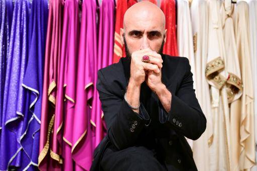 El modisto de lo sagrado que ha vestido a tres papas