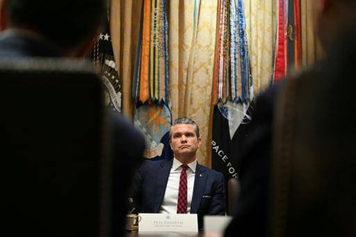 Hegseth dice que EEUU apenas ha comenzado los ataques contra supuestas lanchas narco