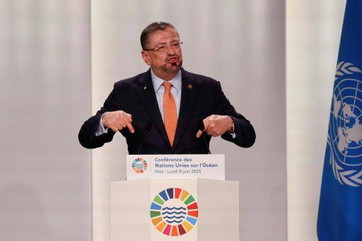 Un tribunal prohíbe al presidente de Costa Rica intervenir en la campaña electoral