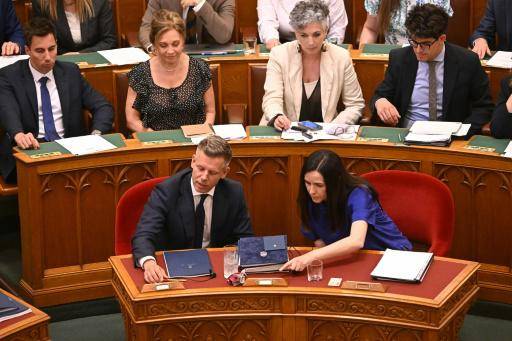 Hungría expulsa a 10 empleados de la representación rusa por actividades inaceptables