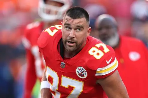 Travis Kelce, esposo de Taylor Swift, entre las víctimas de una estafa millonaria